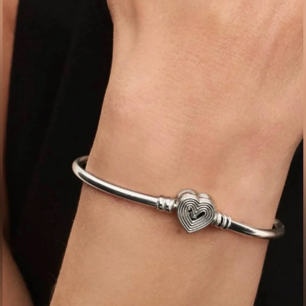 PANDORA Radiating Heart Clasp Bangle Bracelet Sterling Silver 7.5”/19cm~Gift Box - Picture 5 of 9